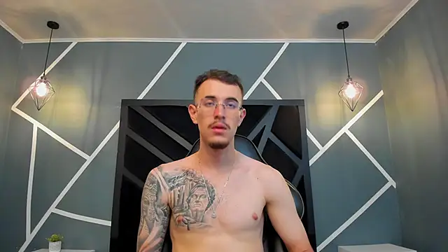 Snapshot of CodyWalkerR chatting on 09-26-25, 05:28 CodyWalkerR online show from 09-26-25, 05:28