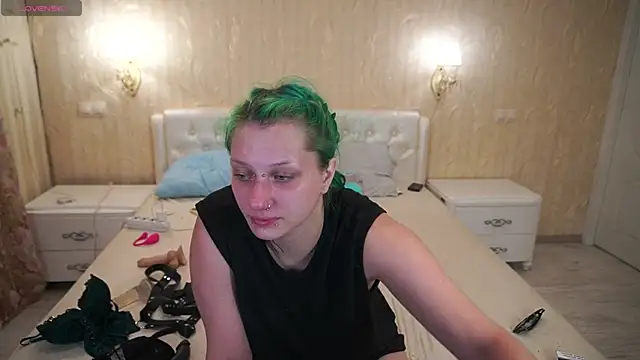 Snapshot of LunaaMayy chatting on 06-30-26, 10:33 LunaaMayy online show from 06-30-26, 10:33