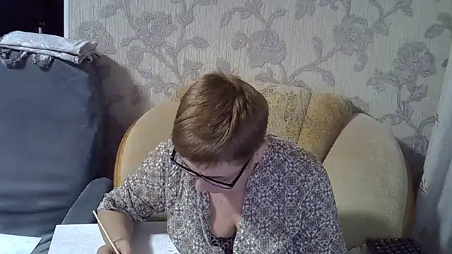 Snapshot of NicoleOlla chatting on 02-16-25, 12:21 NicoleOlla online show from 02-16-25, 12:21