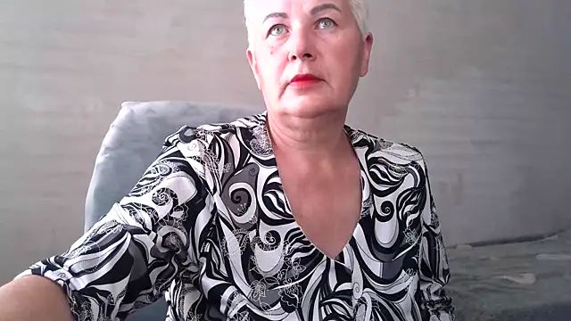 Snapshot of NicoleOlla chatting on 09-24-25, 01:42 NicoleOlla online show from 09-24-25, 01:42