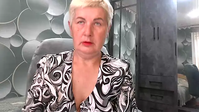 Snapshot of NicoleOlla chatting on 10-03-25, 04:53 NicoleOlla online show from 10-03-25, 04:53