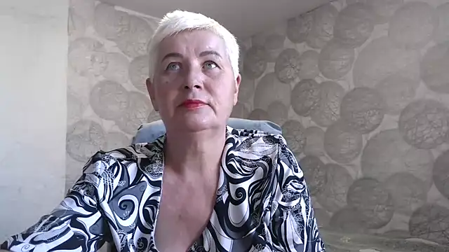 Snapshot of NicoleOlla chatting on 10-17-25, 09:23 NicoleOlla online show from 10-17-25, 09:23