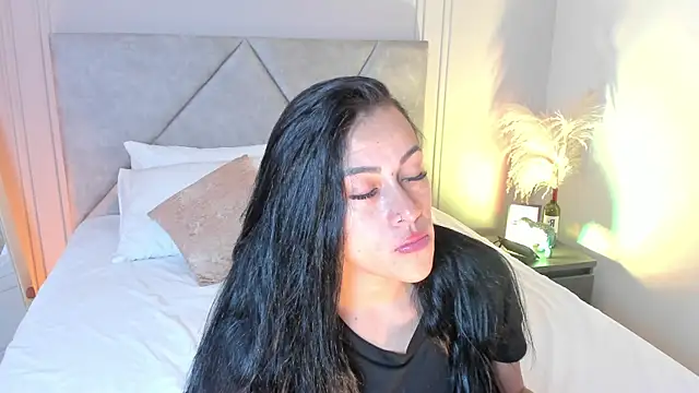 Miss Ambeer online show from 03-08-26, 01:04