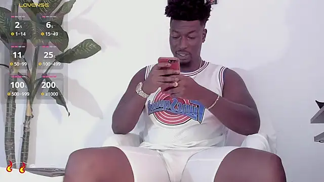 Snapshot of michaell_james7 chatting on 12-02-25, 06:58 michaell james7 online show from 12-02-25, 06:58