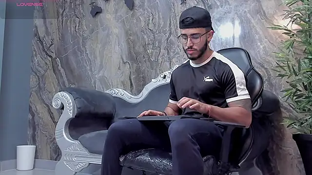 Liam Kleiin online show from 01-06-25, 11:40