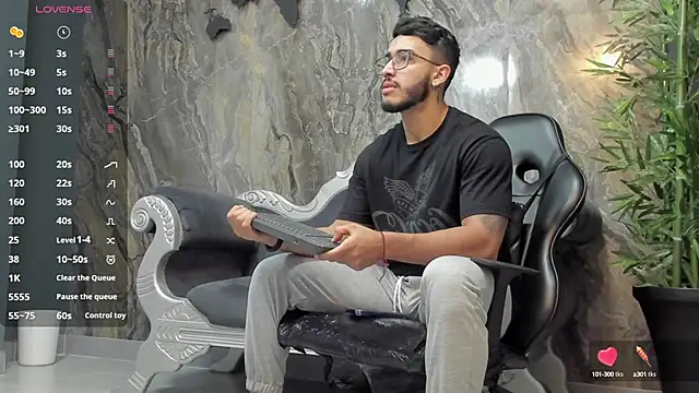 Liam Kleiin online show from 01-08-25, 11:32