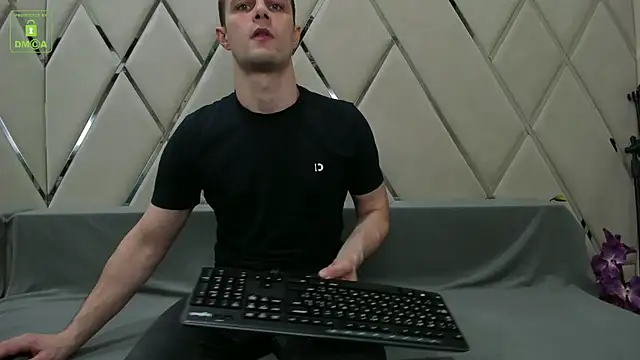 Snapshot of BrandonNorris chatting on 01-19-25, 06:21 BrandonNorris online show from 01-19-25, 06:21