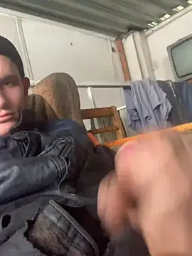 Snapshot of Boysex227 chatting on 02-05-25, 11:12 Boysex227 online show from 02-05-25, 11:12