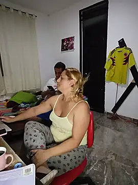 hotandfierylatinos2023 online show from 07-11-26, 04:04
