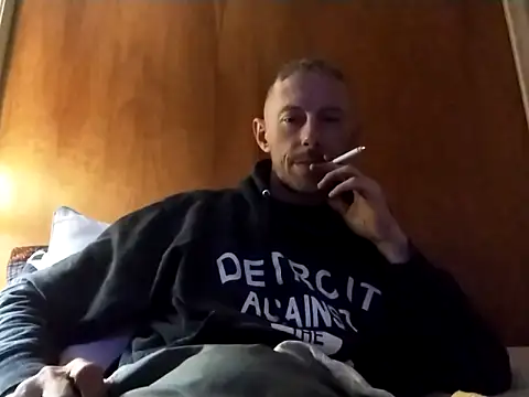 elmerfuddin87 online show from 10-09-25, 02:31