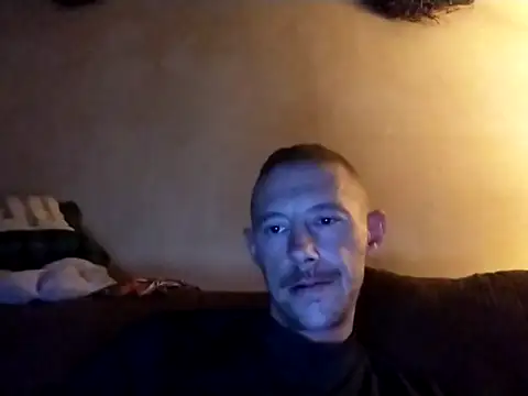 Snapshot of elmerfuddin87 chatting on 10-14-25, 03:29 elmerfuddin87 online show from 10-14-25, 03:29