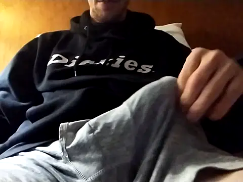 Snapshot of elmerfuddin87 chatting on 11-23-25, 10:31 elmerfuddin87 online show from 11-23-25, 10:31