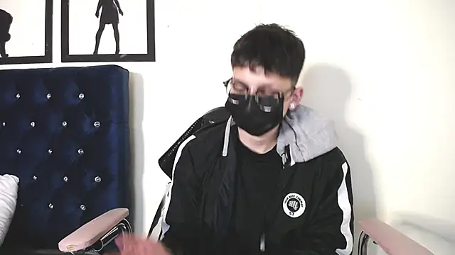 Snapshot of _Thomas_hot_ chatting on 09-26-25, 03:43 Thomas hot online show from 09-26-25, 03:43