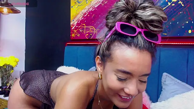 megan collins96 online show from 12-29-24, 10:25