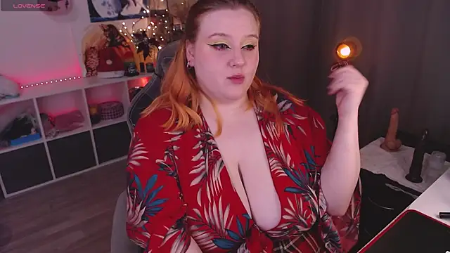 Snapshot of lissamuff chatting on 12-13-24, 07:21 lissamuff online show from 12-13-24, 07:21