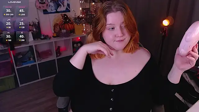 Snapshot of lissamuff chatting on 02-20-25, 02:57 lissamuff online show from 02-20-25, 02:57