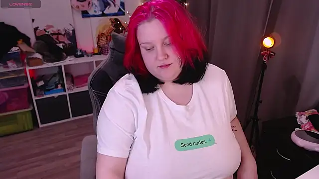 Snapshot of lissamuff chatting on 03-07-25, 04:44 lissamuff online show from 03-07-25, 04:44