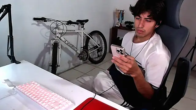 Thieves9 online show from 09-08-25, 05:12