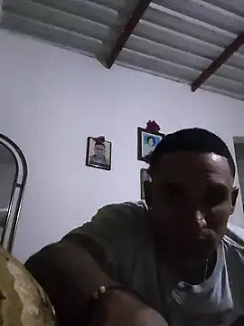 Snapshot of Criss100198 chatting on 03-27-26, 03:34 Criss100198 online show from 03-27-26, 03:34