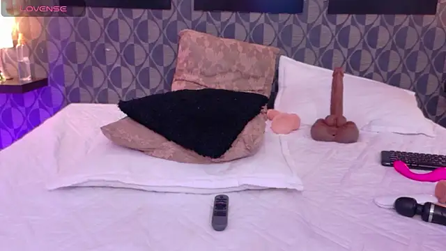 SharomRoss online show from 02-24-25, 06:26