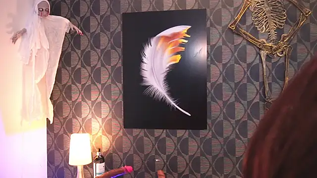 SharomRoss online show from 10-31-25, 03:02