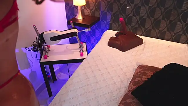 SharomRoss online show from 02-14-26, 07:43