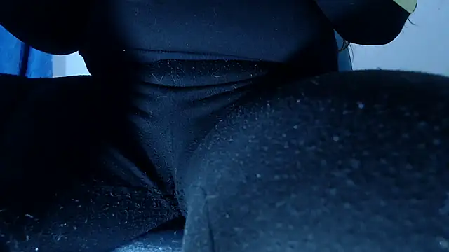 Snapshot of WhorePISSsquirt chatting on 09-26-25, 07:51 WhorePISSsquirt online show from 09-26-25, 07:51