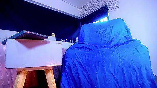 bellatrixx 69 online show from 10-24-25, 11:39