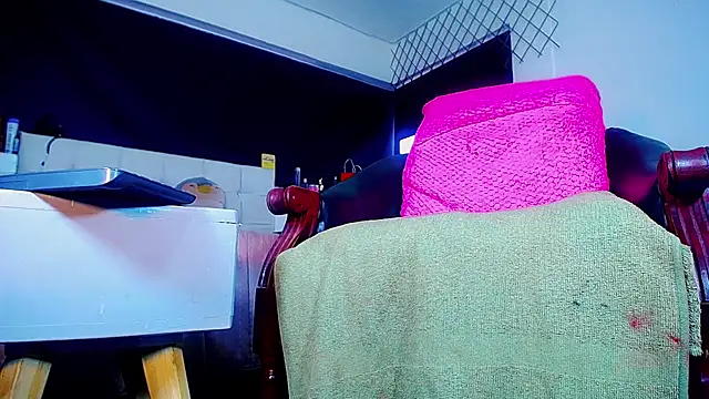 bellatrixx 69 online show from 12-20-25, 11:39