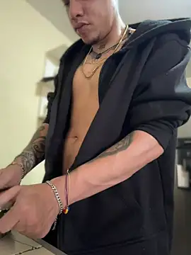 Osiiriis online show from 03-15-26, 08:04