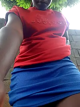 Snapshot of Sarie_sho chatting on 03-19-25, 02:35 Sarie sho online show from 03-19-25, 02:35