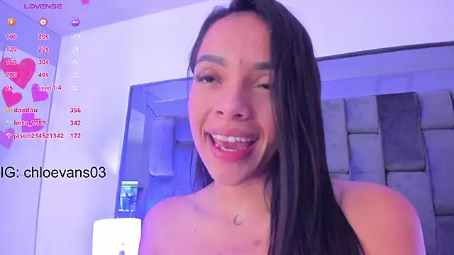 Chloe evans   online show from 03-20-25, 11:38