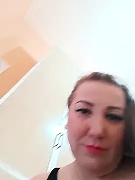 Snapshot of EmmaQueen4 chatting on 02-27-25, 07:55 EmmaQueen4 online show from 02-27-25, 07:55