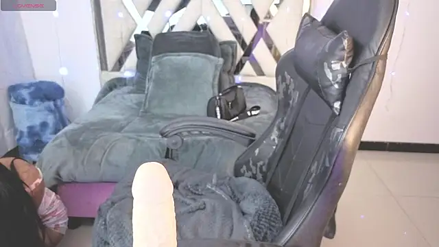 Alfresii Rivera1 online show from 02-12-26, 01:00