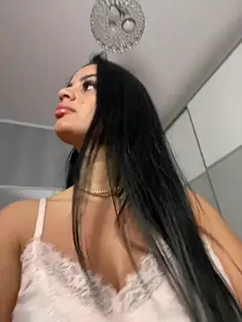 Snapshot of _adelle chatting on 06-21-26, 05:21 adelle online show from 06-21-26, 05:21