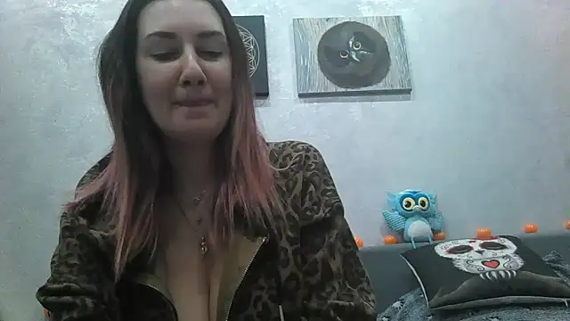 BlueXOwl online show from 12-18-25, 05:30