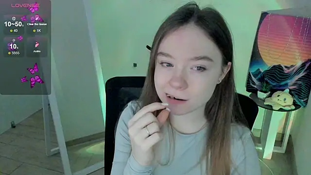 Snapshot of Florence_meow chatting on 03-03-25, 07:32 Florence meow online show from 03-03-25, 07:32