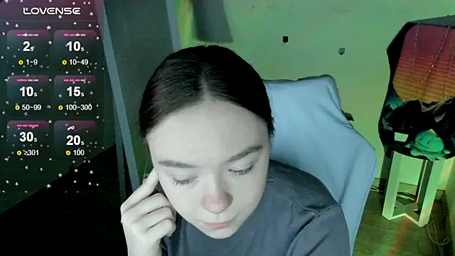 Snapshot of Florence_meow chatting on 10-04-25, 03:37 Florence meow online show from 10-04-25, 03:37