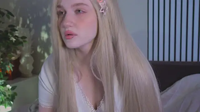 ELLIEJAY online show from 04-12-26, 07:13