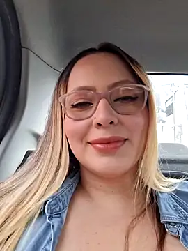 Snapshot of Valentina_St chatting on 01-07-25, 07:49 Valentina St online show from 01-07-25, 07:49