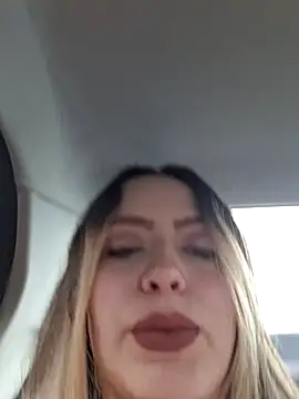 Snapshot of Valentina_St chatting on 02-22-25, 07:25 Valentina St online show from 02-22-25, 07:25