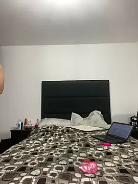 Snapshot of milangym127 chatting on 03-21-25, 05:00 milangym127 online show from 03-21-25, 05:00