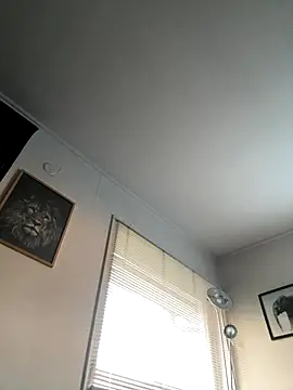 Elrubiolargo online show from 09-17-25, 06:04