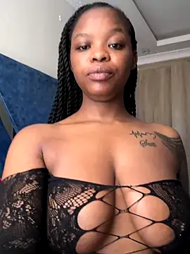 SexxyLunar online show from 12-17-25, 04:18