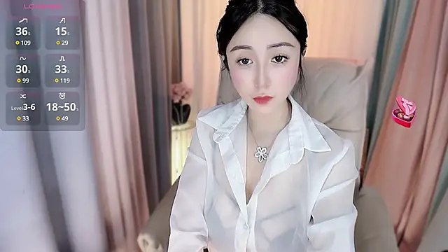 Snapshot of Liiniie-Lovers chatting on 02-07-25, 04:59 Liiniie-Lovers online show from 02-07-25, 04:59