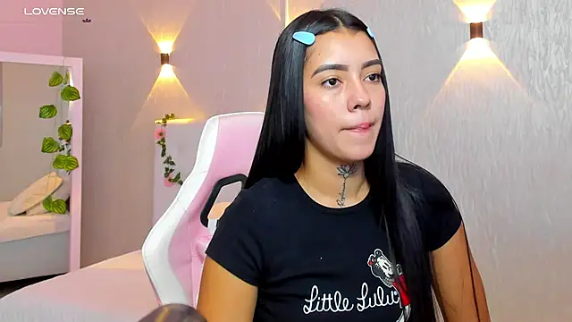 miagomezweb1 online show from 01-30-25, 01:53