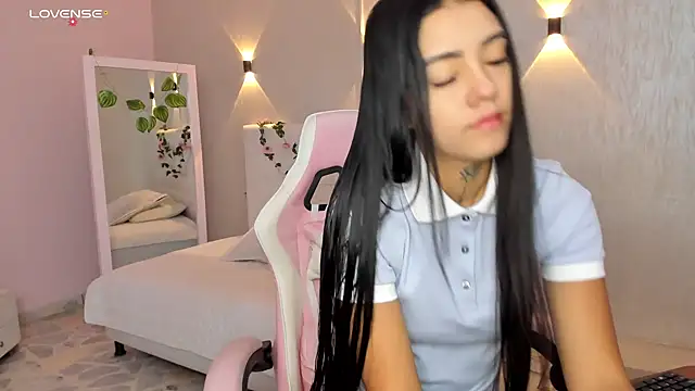 miagomezweb1 online show from 02-26-25, 12:47