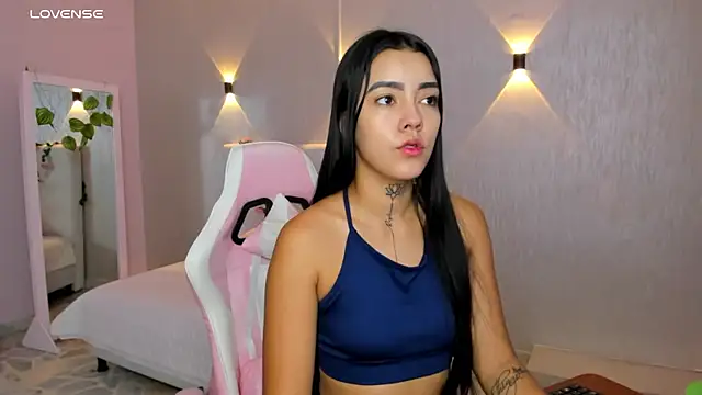 miagomezweb1 online show from 03-06-25, 01:24