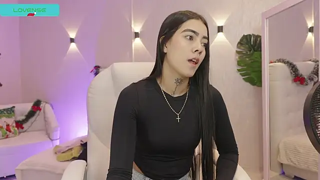 miagomezweb1 online show from 12-22-25, 12:46