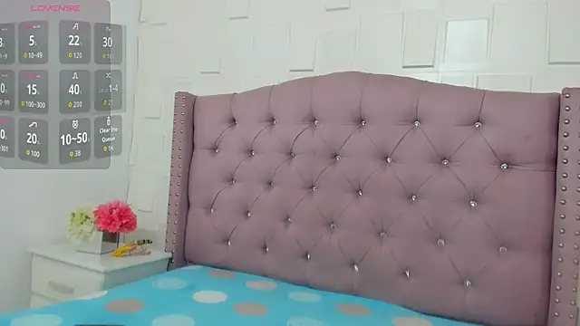 Snapshot of MonicaSchwartz chatting on 09-08-25, 08:52 MonicaSchwartz online show from 09-08-25, 08:52